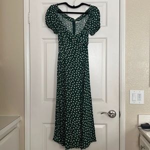 Reformation Pearl dress in “Chive” size 6. NWT.